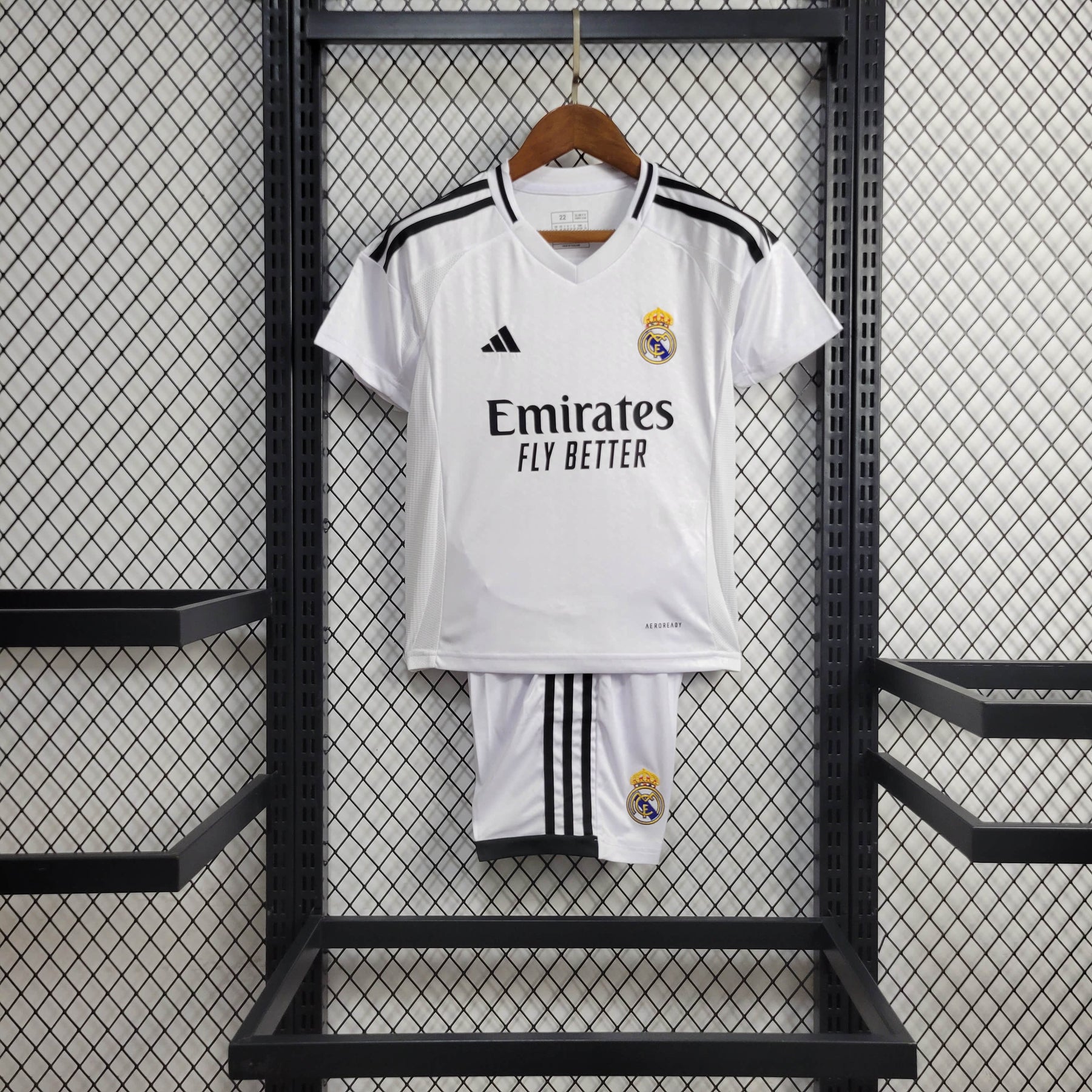 Kit Infantil Real Madrid Titular 24/25